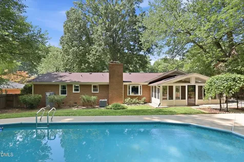 409 Oakridge Road Cary NC 27511