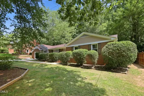 409 Oakridge Road Cary NC 27511