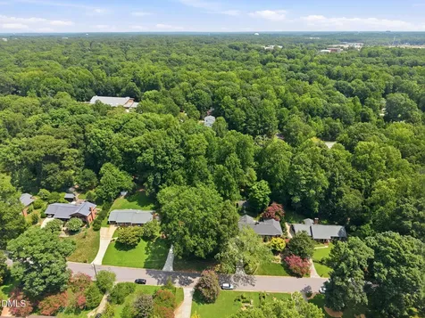 409 Oakridge Road Cary NC 27511