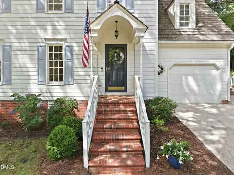 2332 Brisbayne Circle Raleigh NC 27615