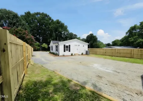 1330 Pollard Avenue Burlington NC 27217