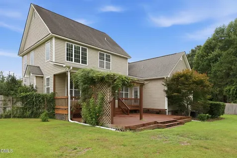 102 Thornberry Place Jacksonville NC 28540