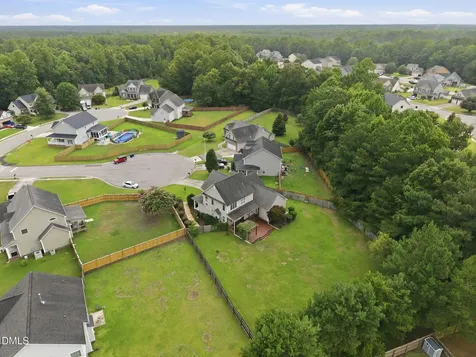 102 Thornberry Place Jacksonville NC 28540