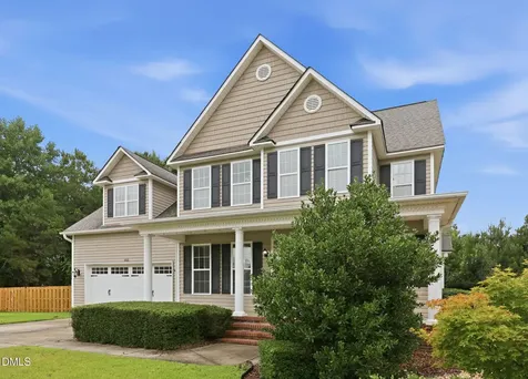 102 Thornberry Place Jacksonville NC 28540