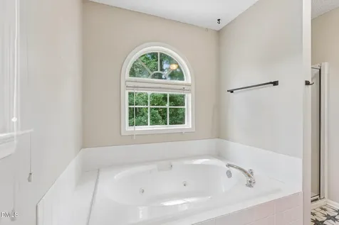 5931 Royal Coach Court Raleigh NC 27612