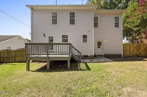 209 James Street Apex NC 27502