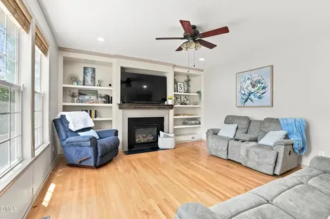 2113 Rocky Mountain Way Apex NC 27502
