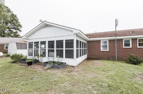 5233 Sharon Acres Road Elm City NC 27822