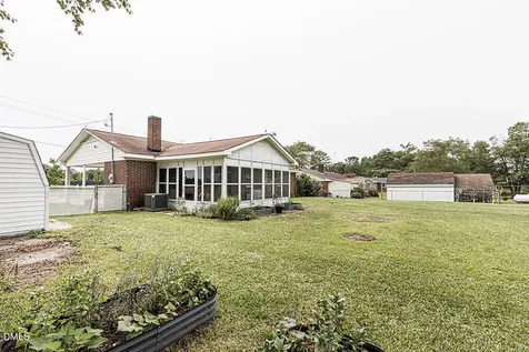 5233 Sharon Acres Road Elm City NC 27822