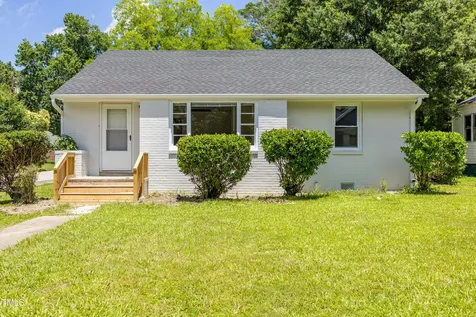 605 E Montgomery Street Henderson NC 27536