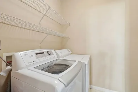 7642 Astoria Place Raleigh NC 27612