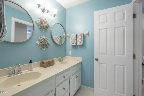 708 Flagstone Way Durham NC 27712