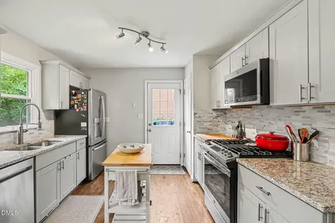 2609 Glascock Street Raleigh NC 27610