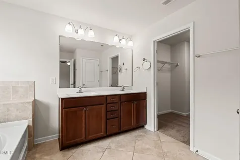 7419 Randshire Way Raleigh NC 27616
