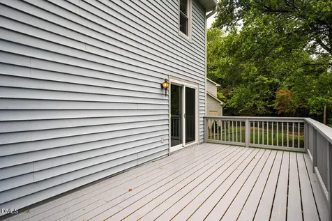 104 Avery Le Circle Apex NC 27502