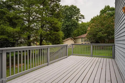 104 Avery Le Circle Apex NC 27502