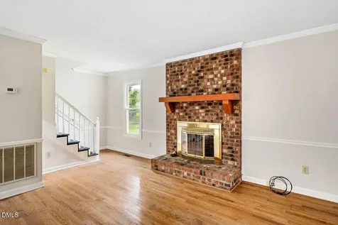 104 Avery Le Circle Apex NC 27502