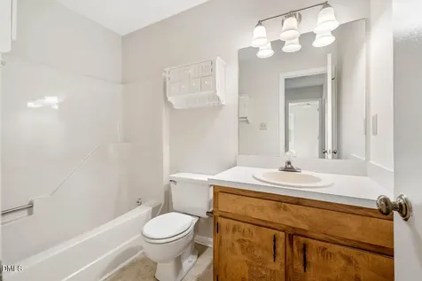 104 Avery Le Circle Apex NC 27502