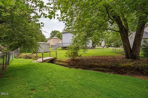 104 Avery Le Circle Apex NC 27502