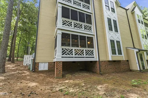 1006 Kingswood Drive Chapel Hill NC 27517
