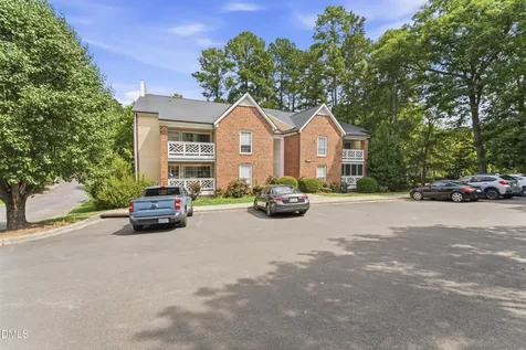 1006 Kingswood Drive Chapel Hill NC 27517