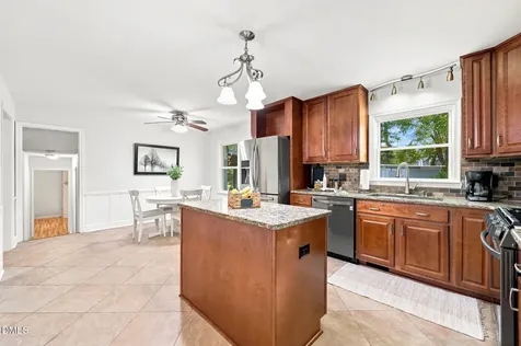 1111 Knollwood Drive Apex NC 27502