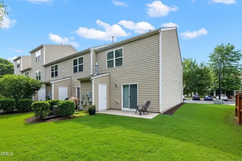 2926 Berkeley Springs Place Raleigh NC 27616