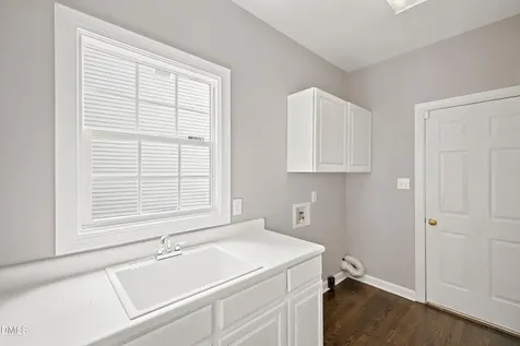 406 Cricketfield Lane Cary NC 27518