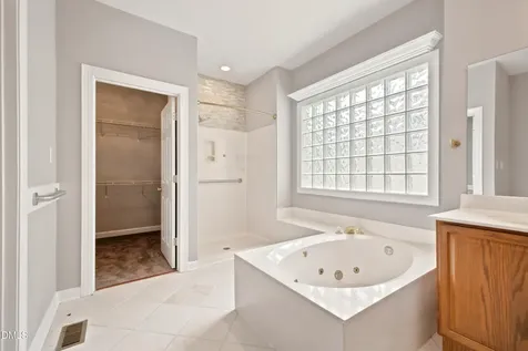 406 Cricketfield Lane Cary NC 27518