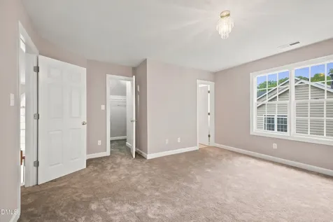406 Cricketfield Lane Cary NC 27518