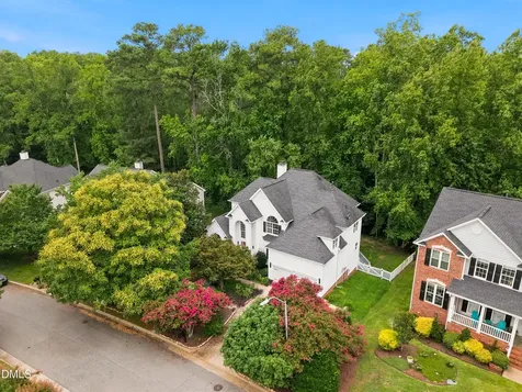 406 Cricketfield Lane Cary NC 27518
