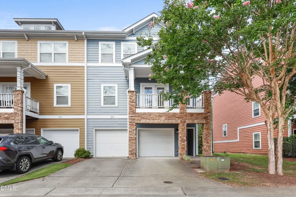 892 Queen City Crescent Apex NC 27523
