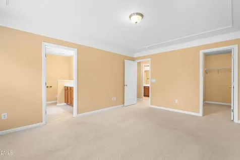 892 Queen City Crescent Apex NC 27523