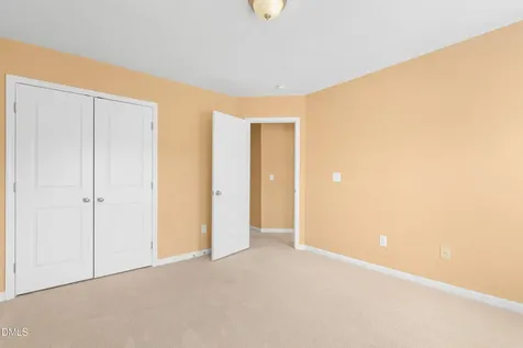 892 Queen City Crescent Apex NC 27523