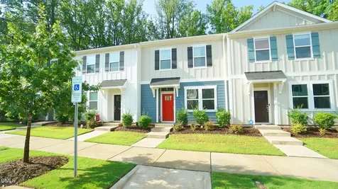 3070 Spline Circle Raleigh NC 27610