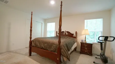 3070 Spline Circle Raleigh NC 27610