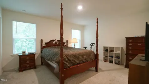 3070 Spline Circle Raleigh NC 27610