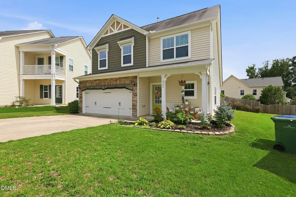 1922 Hinswood Circle Fuquay Varina NC 27526