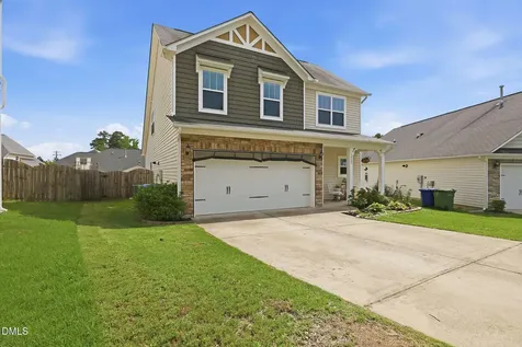 1922 Hinswood Circle Fuquay Varina NC 27526