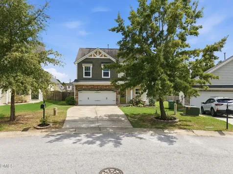 1922 Hinswood Circle Fuquay Varina NC 27526
