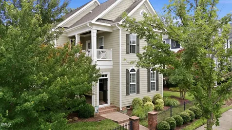 1908 Green Oaks Parkway Holly Springs NC 27540