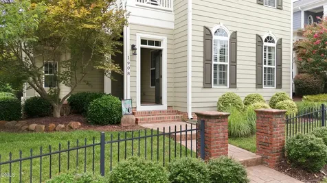 1908 Green Oaks Parkway Holly Springs NC 27540