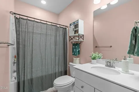 200 Bridle Brook Way Fuquay Varina NC 27526