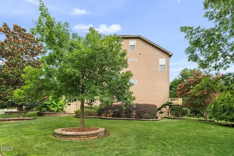 1033 Kennicott Avenue Cary NC 27513