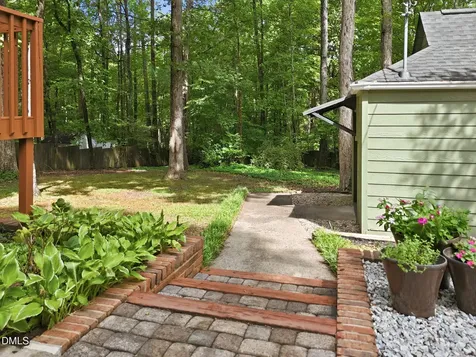 1206 Wishaw Court Cary NC 27511