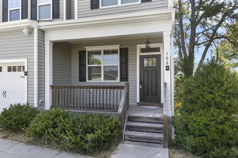 128 Bridge Street Fuquay Varina NC 27526