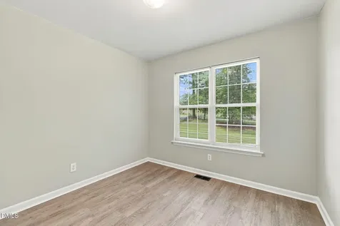 108 Bristol Court Youngsville NC 27596