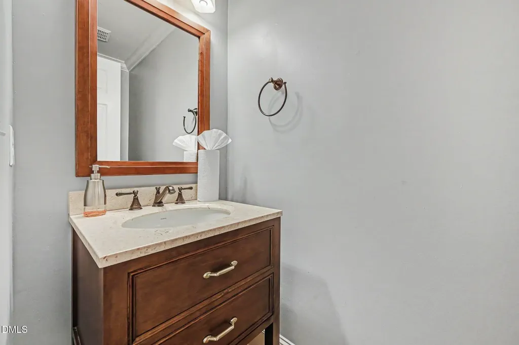 101 Collinson Drive Chapel Hill NC 27514
