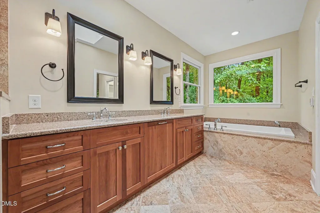 101 Collinson Drive Chapel Hill NC 27514