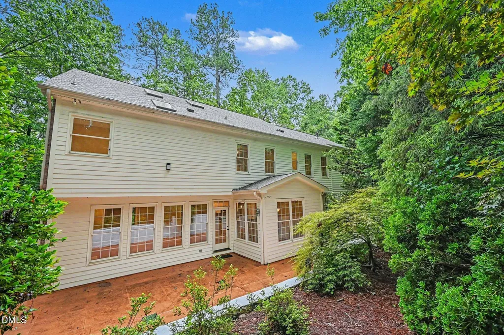 101 Collinson Drive Chapel Hill NC 27514